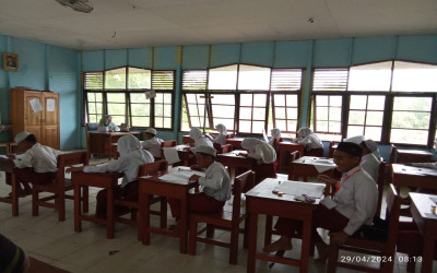 Pelaksanaan Asesmen Madrasah di MIN 2 Kapuas Tahun 2024