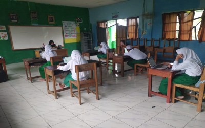 Pelaksanaan TKA di MIN 2 Kapuas Berjalan Lancar dan Tertib