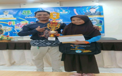 SISWI MIN 2 KAPUAS JUARA I O2SN dan FLAS2N CABANG PENCAK SILAT PUTRI TINGKAT KABUPATEN KAPUAS